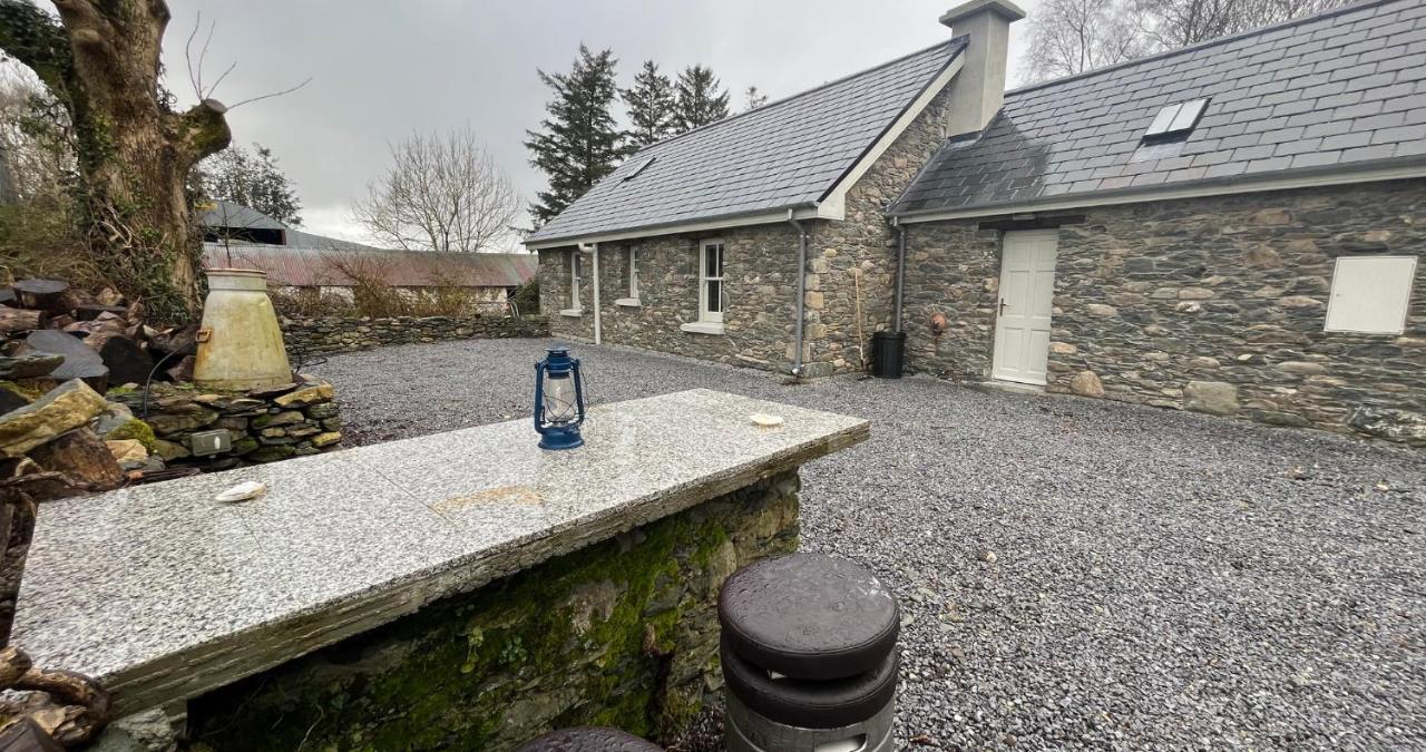 Newly Renovated Stone Cottage Located 2.5 Miles From Killarney Town Teernaboul Exteriér fotografie